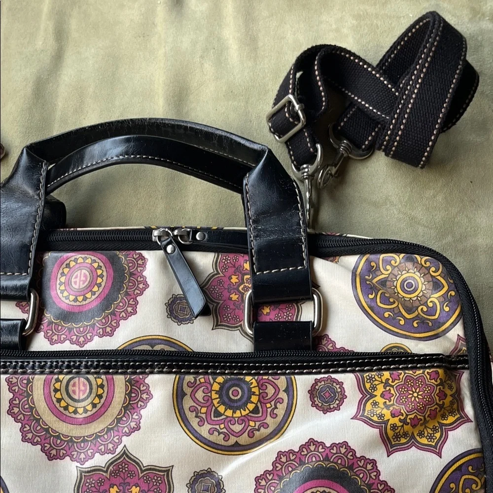 Giani Bernini Multicolor Patterned Laptop Bag with Black Handles - Picture 4 of 16